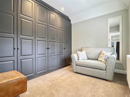 Bedroom 4.jpg