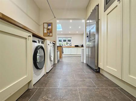 Utility Room (b).jpg