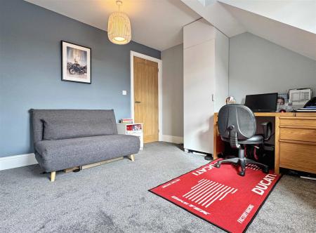 Bedroom 3b.jpg