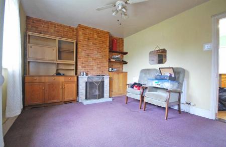 Lounge1.jpg