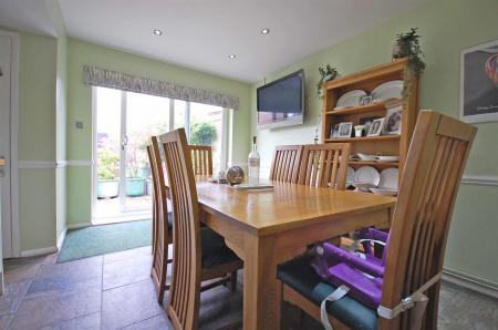 dining room1.jpg