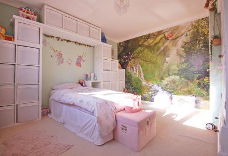 Bed 2.jpg