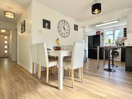 Dining Area.jpg