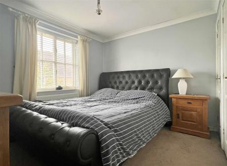 Bed 2.jpg
