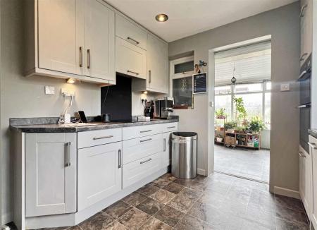 Kitchen d.jpg