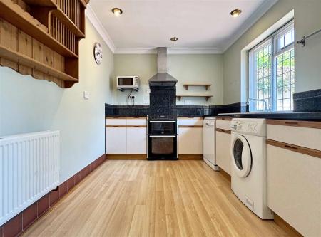 Annex Kitchen.jpg