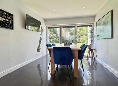Dining Area.jpg