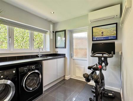Utility Room.jpg