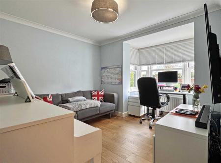 Snug Playroom b.jpg