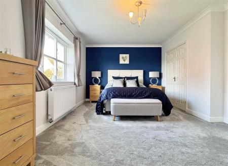 Master Bedroom.jpg