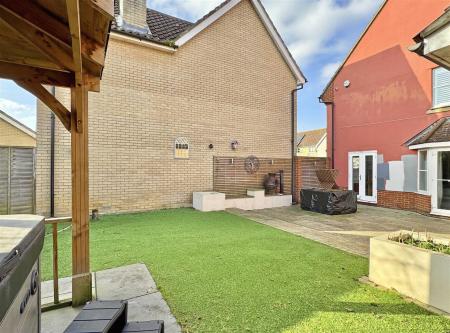 Rear Garden b.jpg