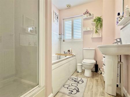 Family Bathroom.jpg