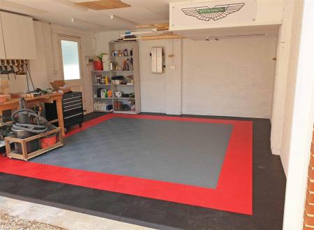 Garage Internal.jpg