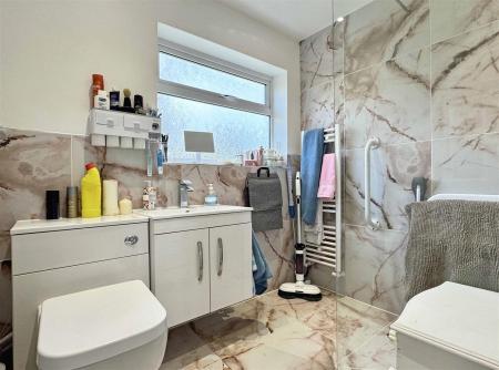 Shower Room.jpg
