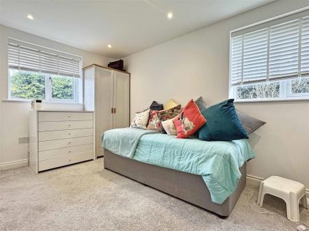Annex Bedroom b.jpg