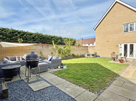 Rear Garden b.jpg