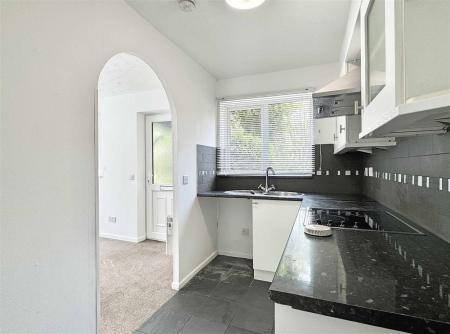 Kitchen b.jpg