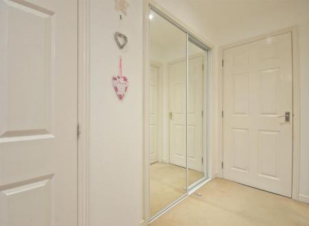 Dressing Area b.jpg