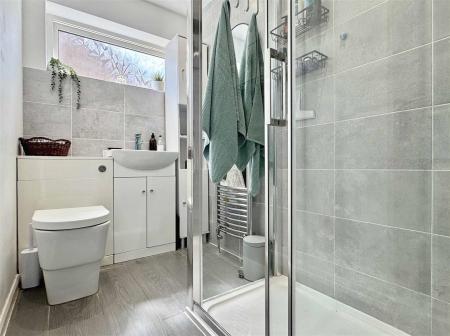 Shower Room.jpg