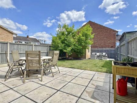 Rear Garden b.jpg