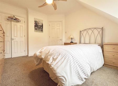 Bedroom 2b.jpg