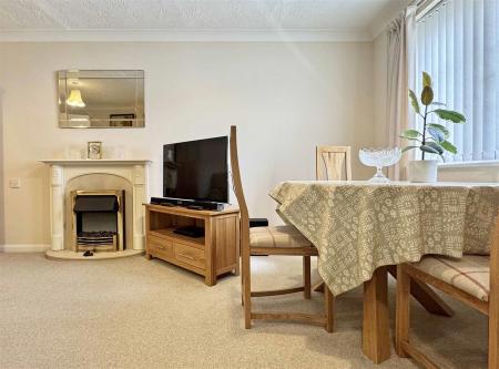 Dining Area.jpg