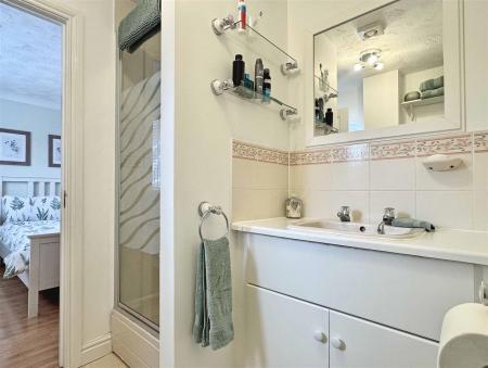 En-Suite b.jpg