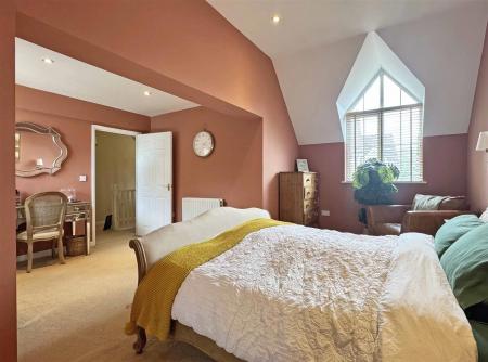 Master Bedroom.jpg