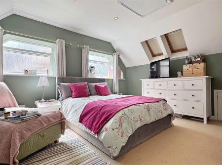 Bedroom 2.jpg