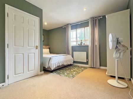Bedroom 3b.jpg