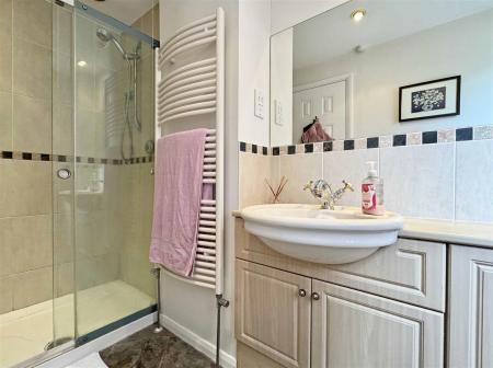 En-Suite b.jpg