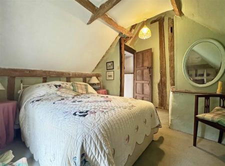 Bedroom 3b.jpg