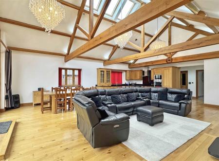 Living Room b.jpg