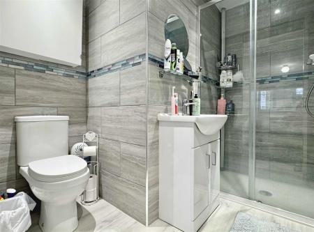 En-Suite To Master Bedroom.jpg