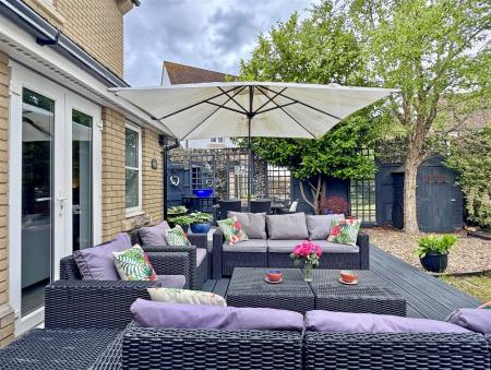 Rear Garden b.jpg