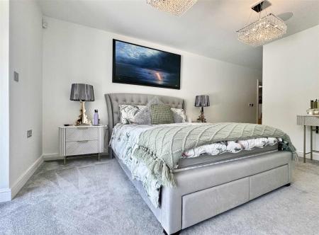 Master Bedroom.jpg