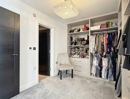 Dressing Room b.jpg