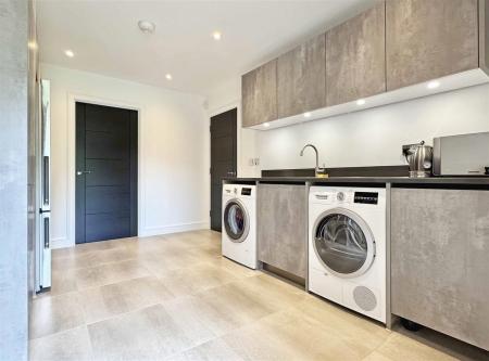 Utility Room b.jpg
