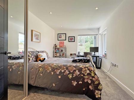 Bedroom 3b.jpg