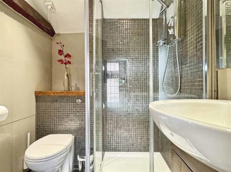 Shower Room.jpg