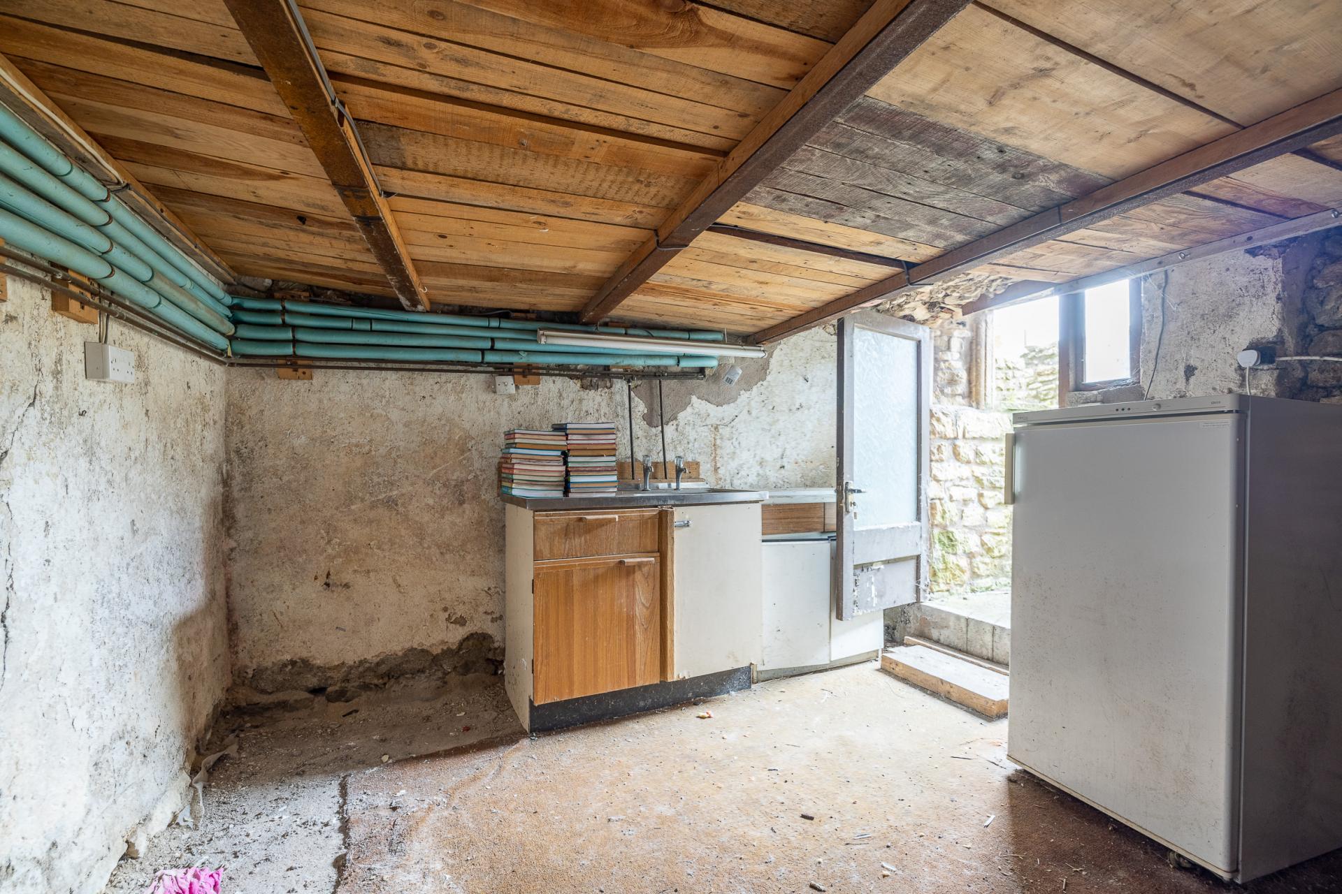 4 bedroom House for sale in Bath