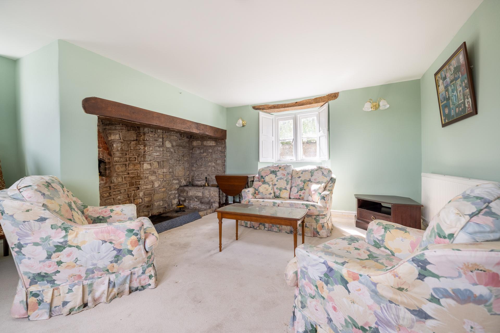 4 bedroom House for sale in Bath