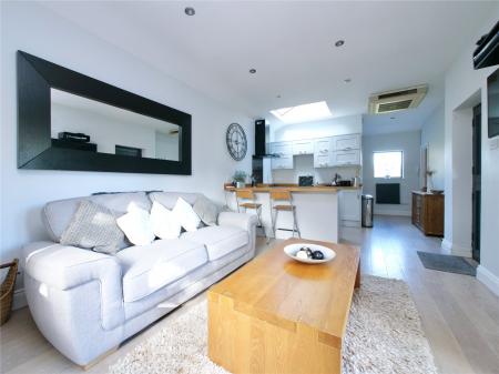 Kitchen/Living Room