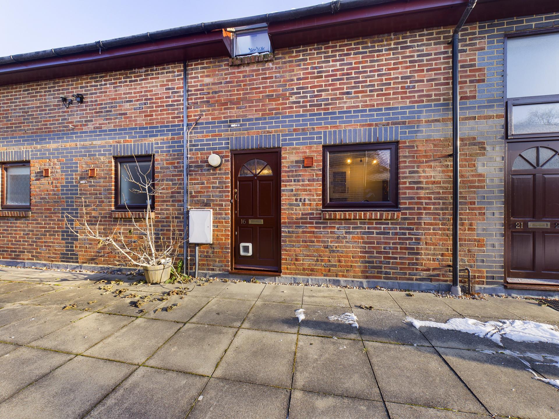 1 bedroom Apartment for sale in Crawley