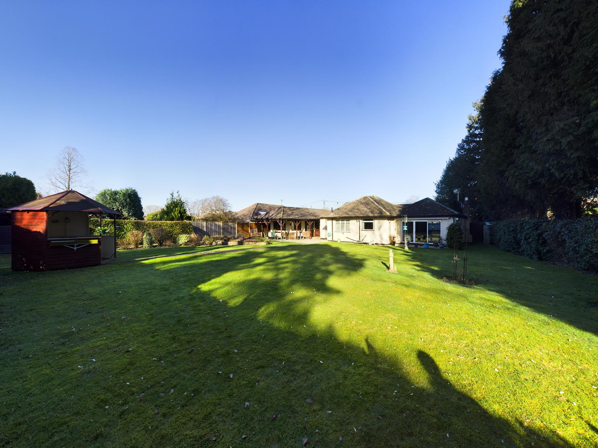 3 bedroom Bungalow for sale in Crawley