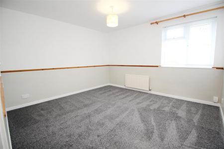 Bed 1.JPG