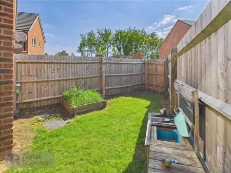 CAM02600G0-PR0460-STILL023.jpg