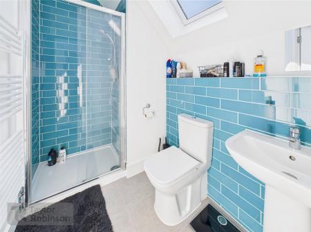 en suite woersell.jpg
