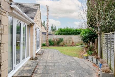 Patio & Garden