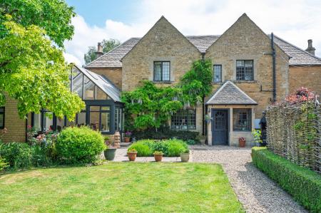 Main House - Rear & Garden